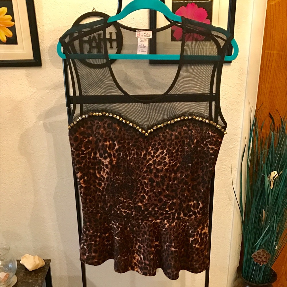 Sexy leopard peplum top w/mesh back &gold stud